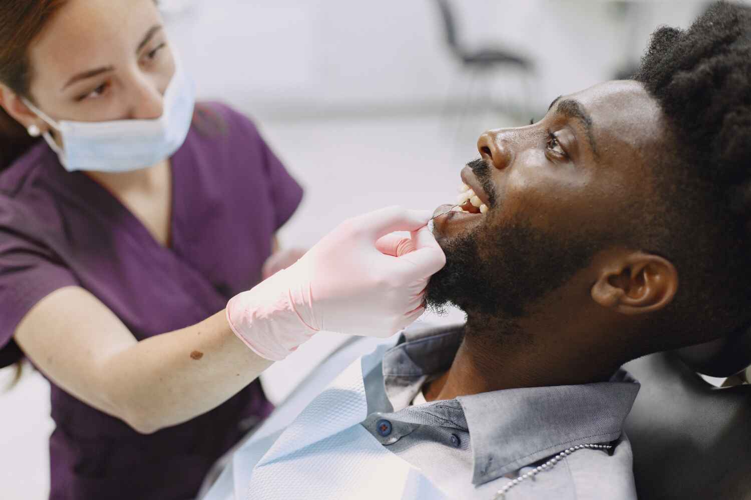 Professional Emergency Dentist in Palo, IA